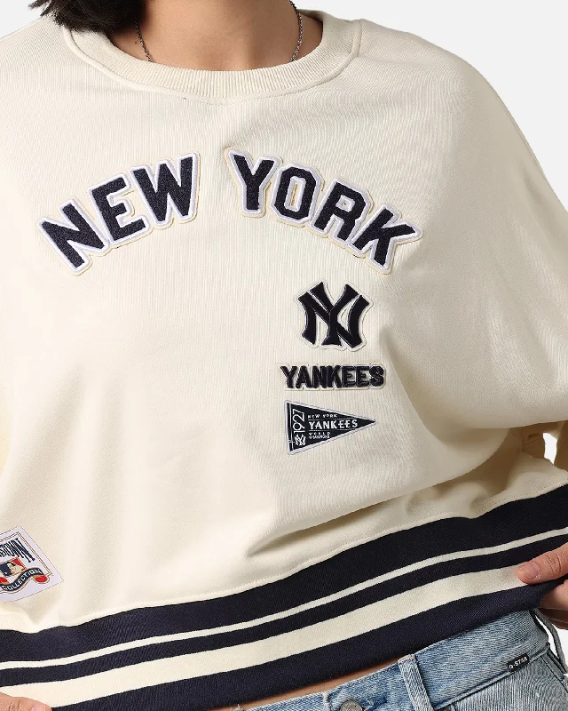 pro-standard-women-s-new-york-yankees-retro-classics-crewneck-eggshell-midnight-navy