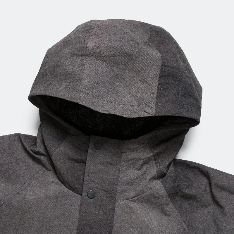 herluf-wave-dye-nylon-windbreaker-black