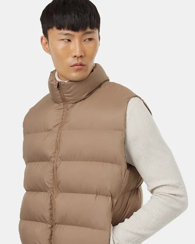 mens-puffer-vest-pine-bark