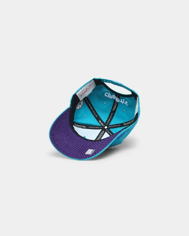 mitchell-ness-charlotte-hornets-city-love-pro-crown-snapback-original-team-colours