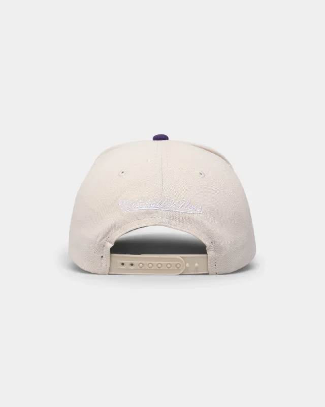 mitchell-ness-los-angeles-lakers-cream-team-script-pro-crown-snapback-cream