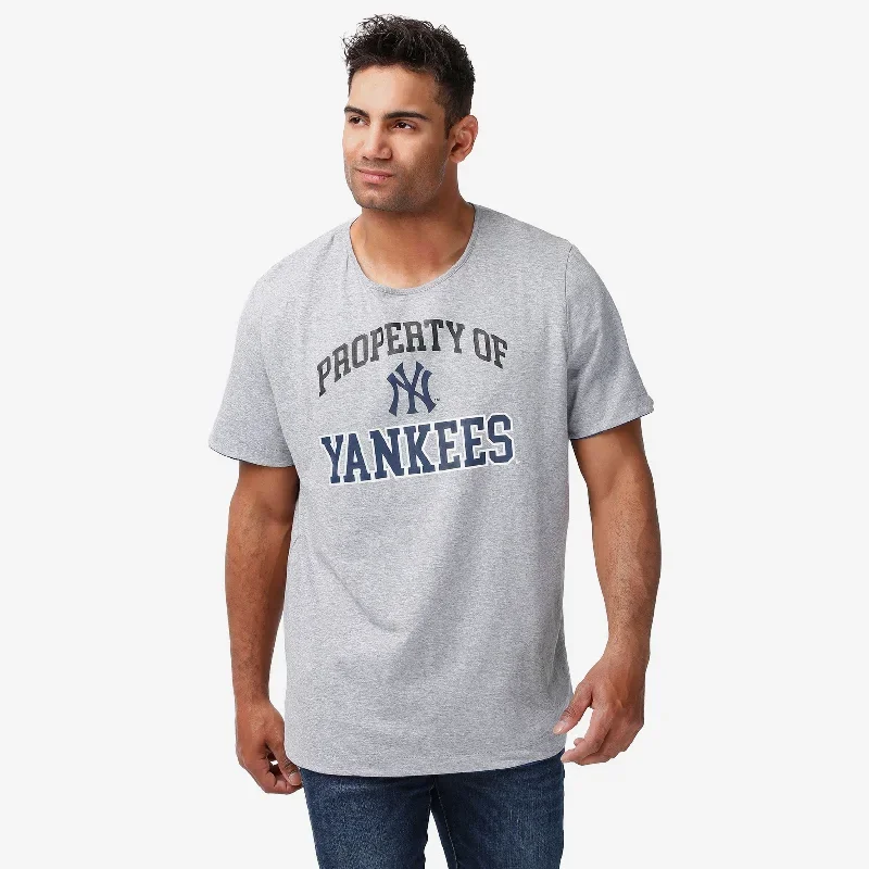 new-york-yankees-reversible-mesh-matchup-t-shirt