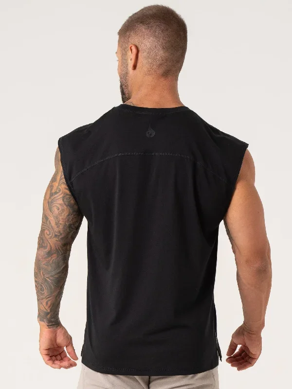 pursuit-muscle-tank-black