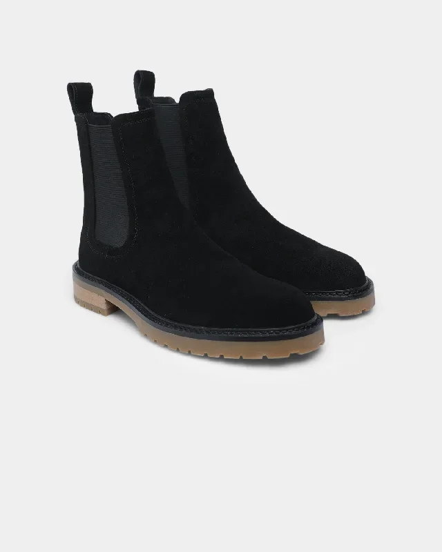 saint-morta-chunky-chelsea-boot-black-gum